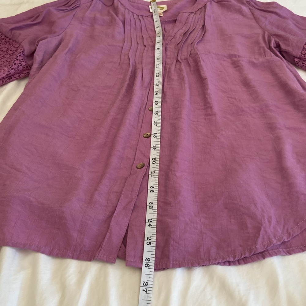Fig and Flower Lavender Boho Button Front Balloon Sleeve Top, Medium - Picture 6 of 7